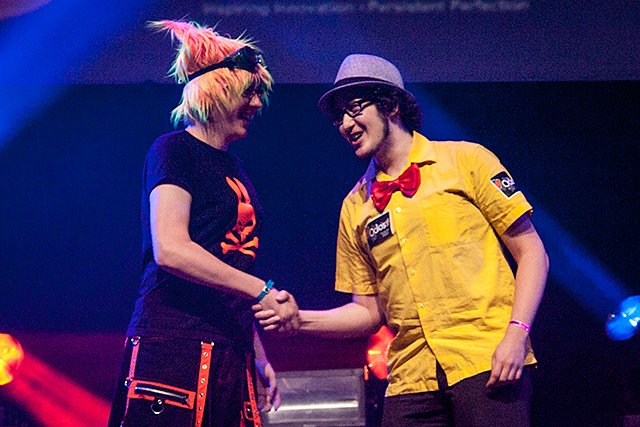 1nsane ja King Thrill palkittavana Fast Musicista.