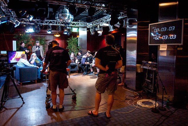 AssemblyTV:n studio kulissien takaa.