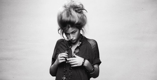 Selah Sue on saanut inspiraationsa kieltolain aikaisilta salaklubeilta.