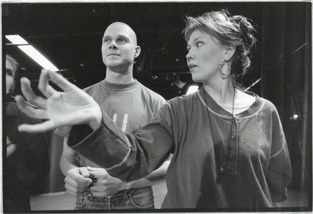 Kari-Pekka Toivonen ja Outi Mäenpää Stella Polariksen esityksessä vuonna 1995.