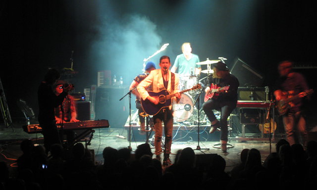 Pariisin Kevät villitsi yleisöä.