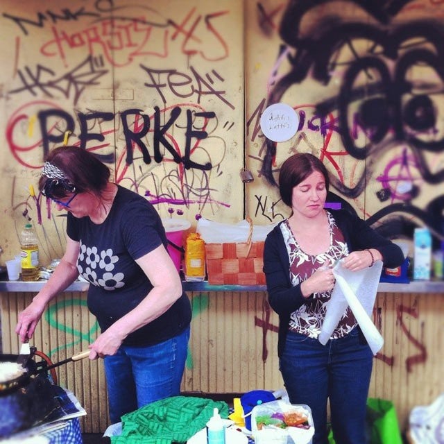 Helsinginkadun kiskalla paistettiin herkullisia lettuja.