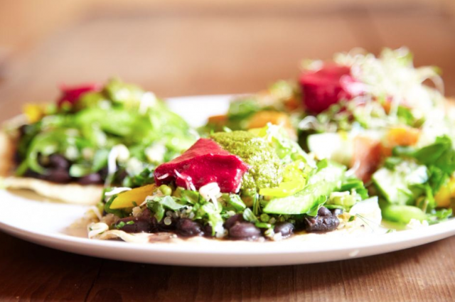 Rakkaudella höystettyä pöperöä.