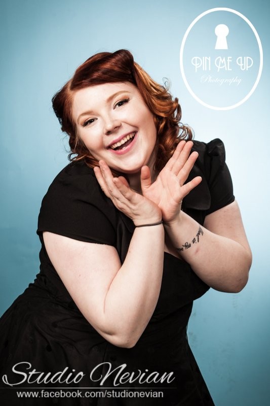 Jennakin pääsi pin-up-tunnelmaan