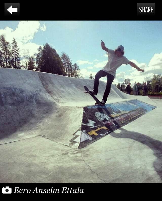 "Viime kesänä valmistunut pool ja betoniparkki Jokelan keskustassa. Hauska paikka kruisailla. Kannattaa mennä silloin, kun skidit on koulussa, sillä parkissa on iltapäivisin aikamoinen tungos."