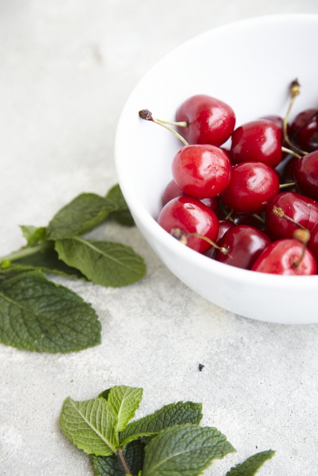 Kirsikka toimii luonnon päänsärkylääkkeenä.