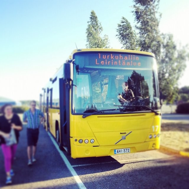 Paikallinen kulkuväline.