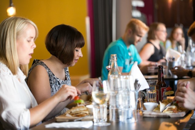 Lounasdiscossa voi keskittyä syömiseen...