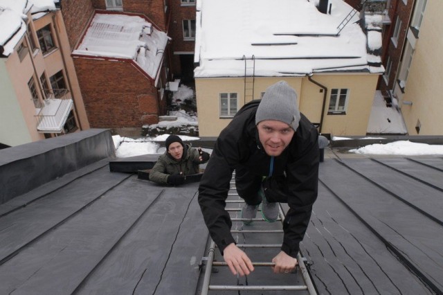 Välillä vieraillaan Helsinginkadulla Helsinki-triptyykin muodossa.