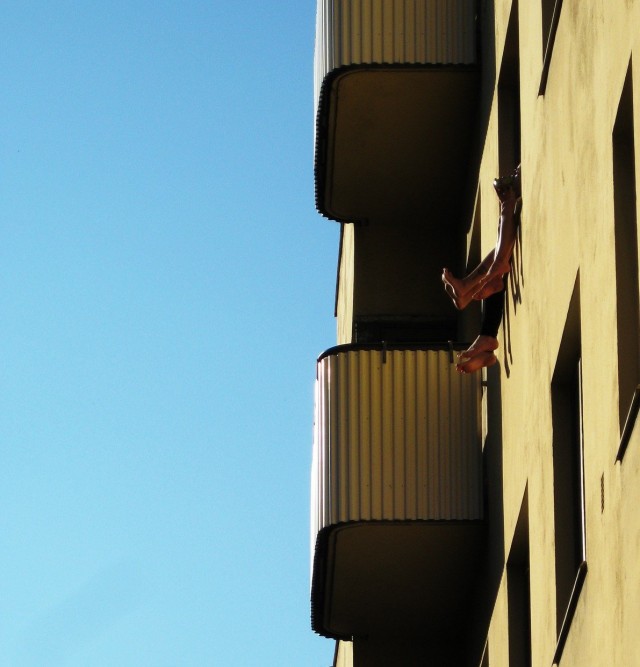 Voihan niitä keikkoja näinkin seurata.