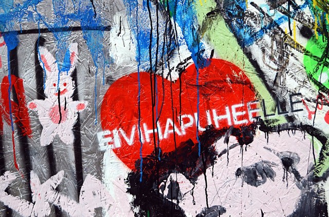 Vihan vastaista taidetta.