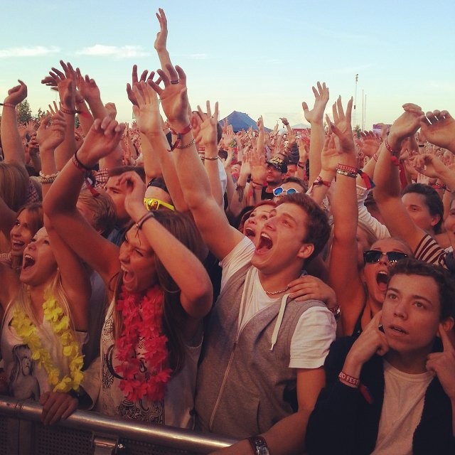 Yleisö oli täysillä mukana alusta loppuun.