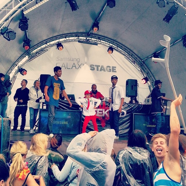 DJ Rahim esiintyi poppoonsa kanssa lauantaina.