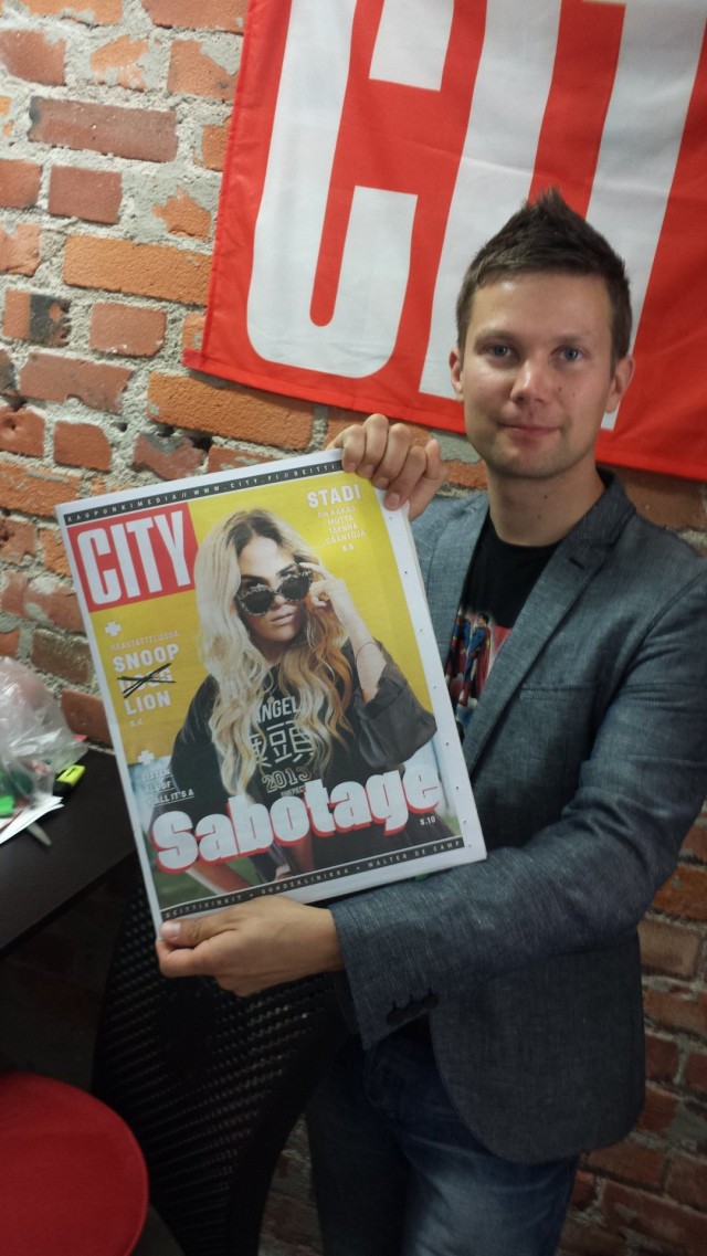 Kustantajaurani ensimmäinen CITY -lehti. Hämmentynyt ja innoissaan samaan aikaan. City -lehti 2013.