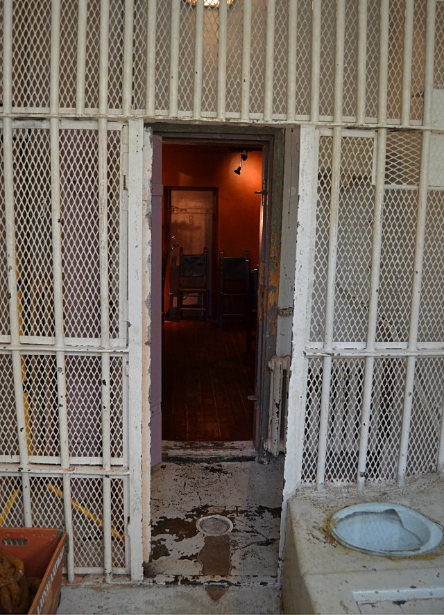 Selli muistuttaa vankilan historiasta.