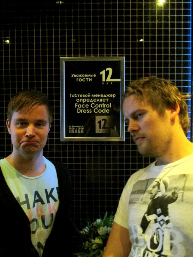 Face control, kuulostaa ikävältä ja on varmasti paikallisille juuri sitä. Turisteilla ei ongelmia päästä sisään mihin tahansa yökerhoon.