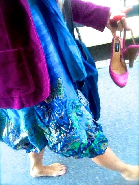 Matkalla oikeisiin töihin, sielläkin voi välillä nautiskella.