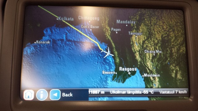 Lensimme Burman yli... tänne lennämme sitten huomenna.