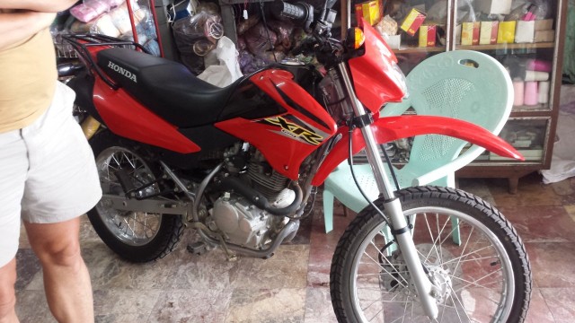 Mun paras kaveri seuraavat 2 viikkoa. Olemme ensimmäinen suomalainen prätkäseikkailuporukka Myanmarissa ikinä.