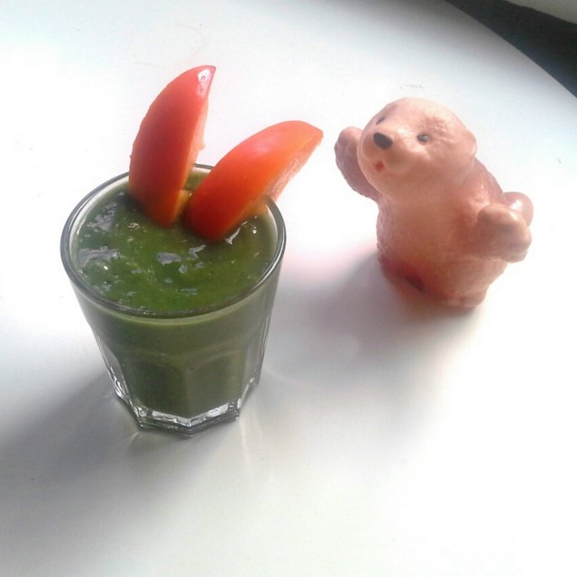 Tämä vihersmoothie upposi iskällekkin :)