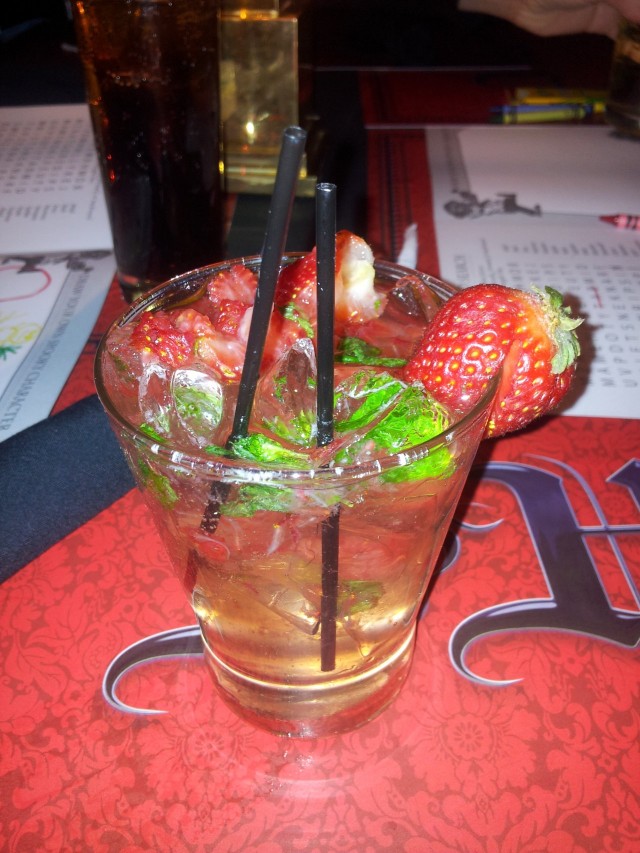 Hyvä ruoka ja herkulliset drinkit. Sitä oppii arvostamaan arjen luksusta.