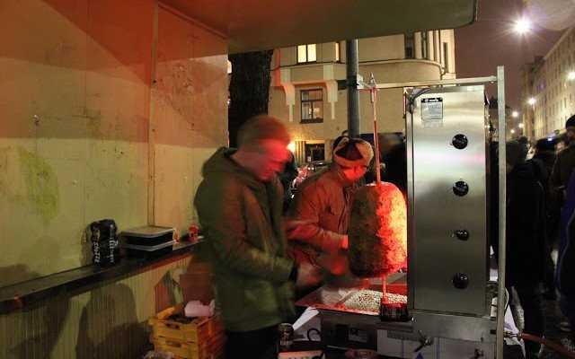 Laatudöneriä treenattiin Kalliossa Ravintolapäivänä.