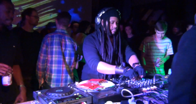 Yhdysvaltalainen Hieroglyphic Being esiintyy lauantaina.