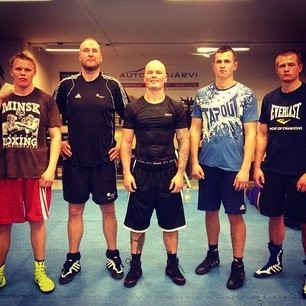 Tomi, Robbe, Kääpiö :D, Rain ja Ainar. Tekee hyvää sparrata myös itseään isompien kanssa.