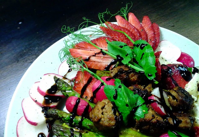 Parsaa, mansikoita, tulista makkaraa ... ei voi mennä pieleen!