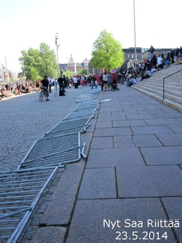 Esteiden rauhanomaiseen raivaamiseen tarvitaan myös Sinua!