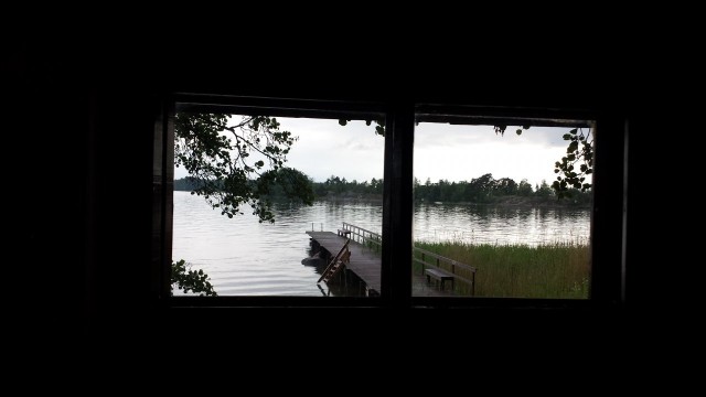 Stansvikiin pääsee veneellä, mutta myös autolla ja julkisilla.