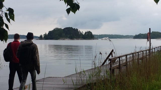 Stansvikin ohi menee vilkkaasti liikennetty veneilijöiden "itäväylä".