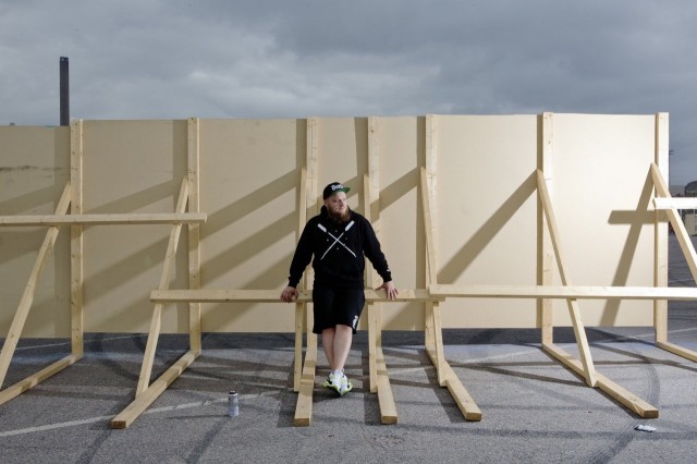 Kasmir chillaa Kalasatamassa.