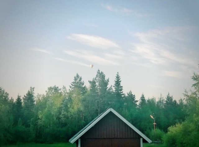 Joskus sitä toivoisi voivansa olla tuolla jossain.