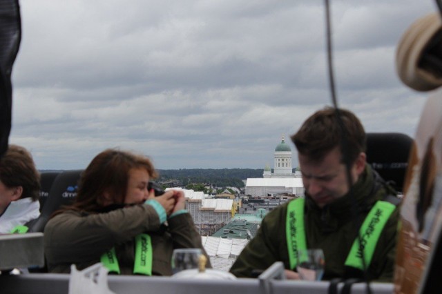 Dinner in the Sky -ruokailijan näkymät ovat vailla vertaansa.