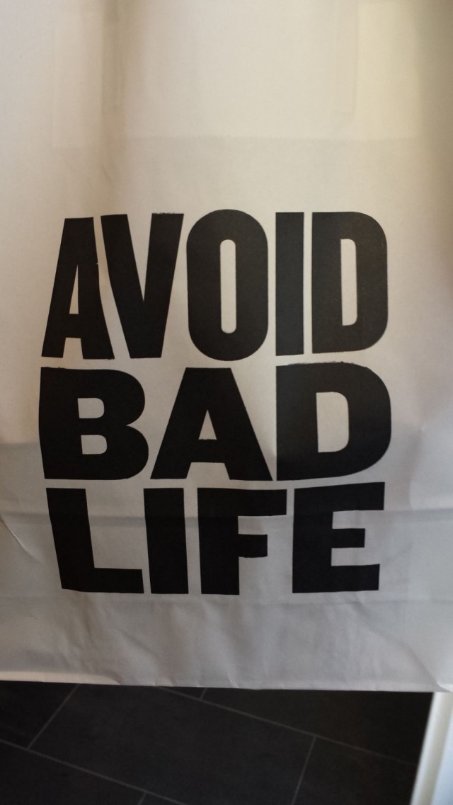 Good Life Coffeen teema on huikea: Avoid bad life.