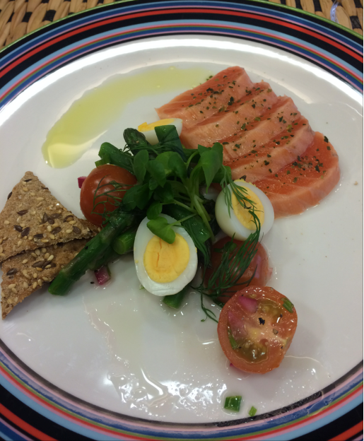 Rahalla voi ostaa ruokaa, mutta voiko rahasta keskustella kuin ruuasta?