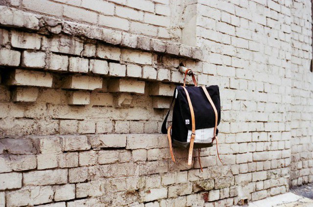 Haluaisko ystäväsi tai rakkaasi joululahjaksi purjeesta tehdyn laukun..