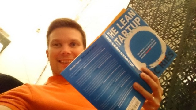 Eric Ries ja The Lean Startup on hyvä kirja.