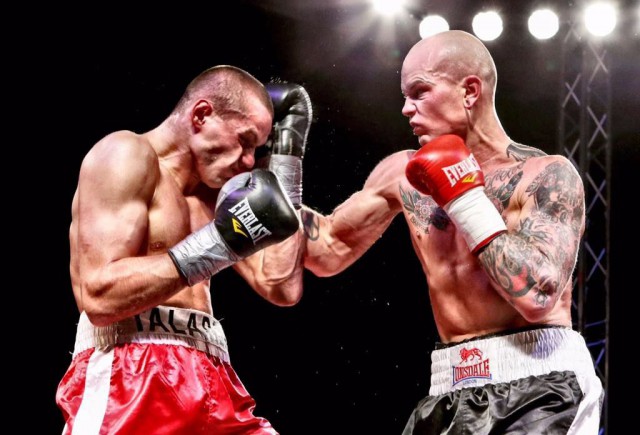 "vihaista koukkua" korvalliselle :D