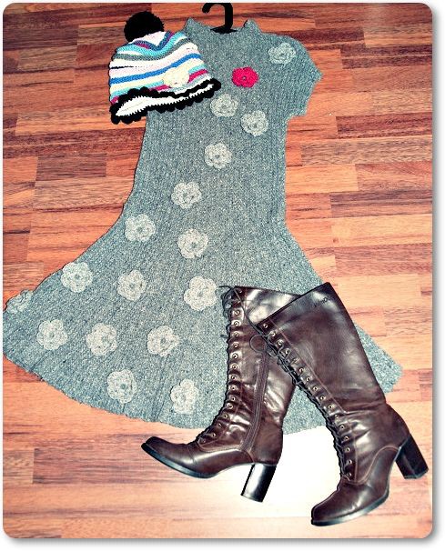 Kuvaan pääsi myös jämälangoista neulottu haitaripipo sekä kirpputorilta löytyneet saapikkaat (6€)