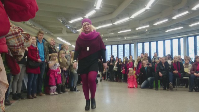 Muotinäytös. Keravan yrittäjien ja kaupungin järjestämä Kerava Crazy Day popup tapahtuma.