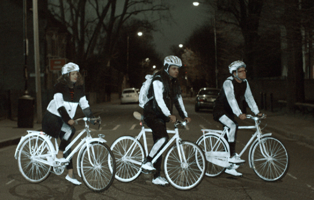 Lähtisitkö tällä staililla pyöräilemään?