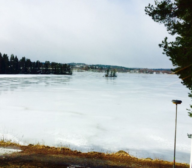 Kaunis näkymä hotellilta järvelle.
