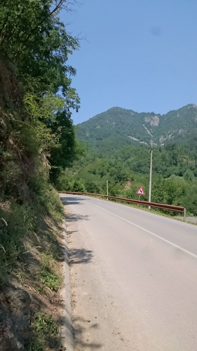 Serbia moottoripyörällä.