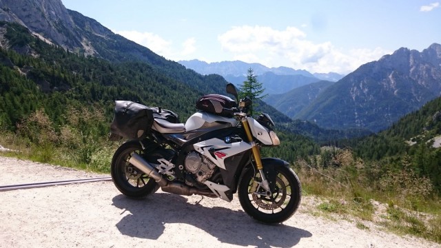 Slovenia ja BMW S1000R