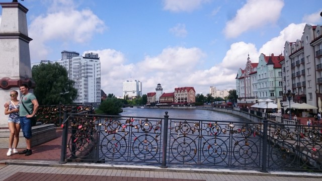 Kaliningradin läpi menee Pregolya joki.