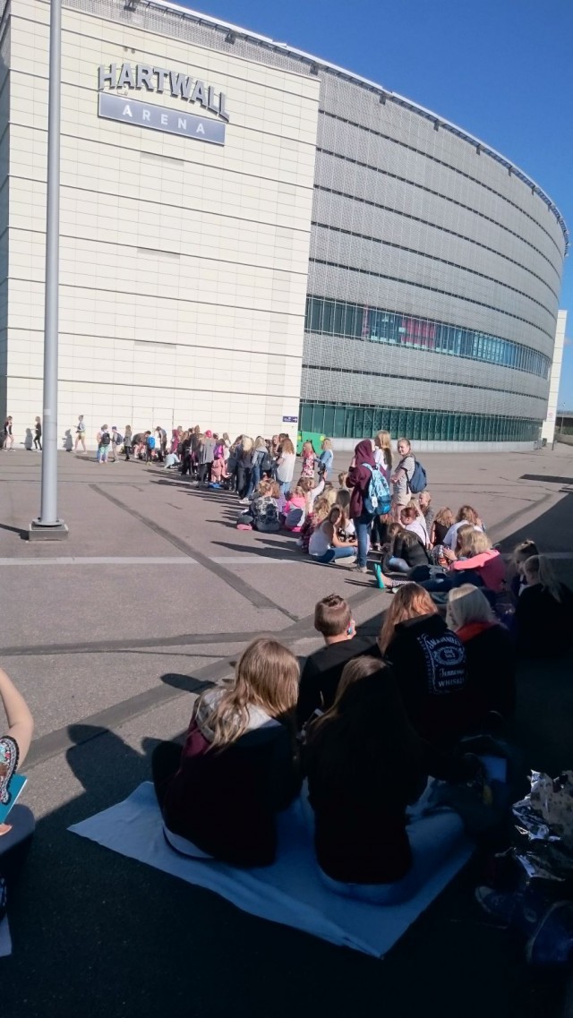 Ensimmäiset olivat ovella jo kolmelta aamuyöstä.