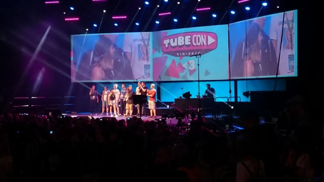 Tubettajilla on tärkeitä yhteishankkeita, esimerkiksi pienempikuin3 eli <3 hyväntekeväisyysyhdistys www.pienempikuinkolme.fi