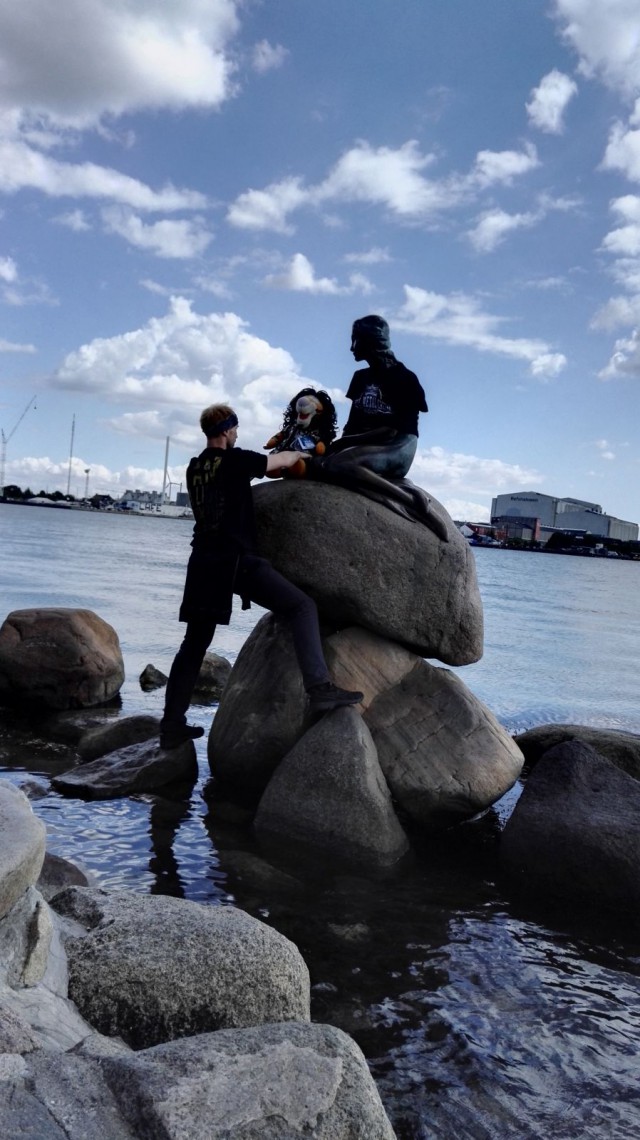 Pieni merenneito. Kööpenhamina. Huawei Honor 7.